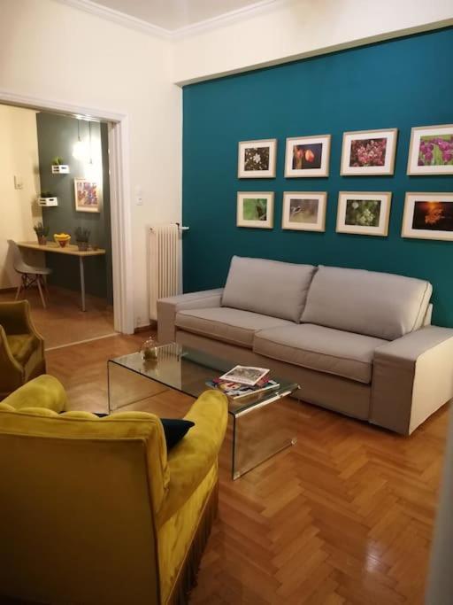 Unique 3 Bdrm Apartment, 5 Min Walk From Acropolis Athens