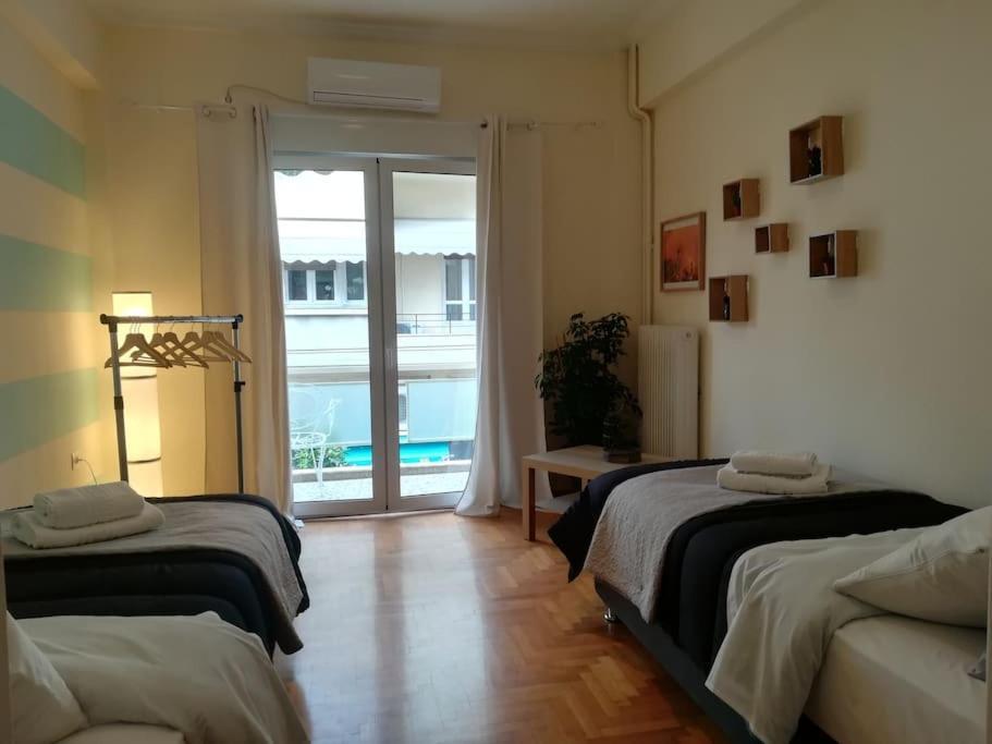 Unique 3 Bdrm Apartment, 5 Min Walk From Acropolis Apartment