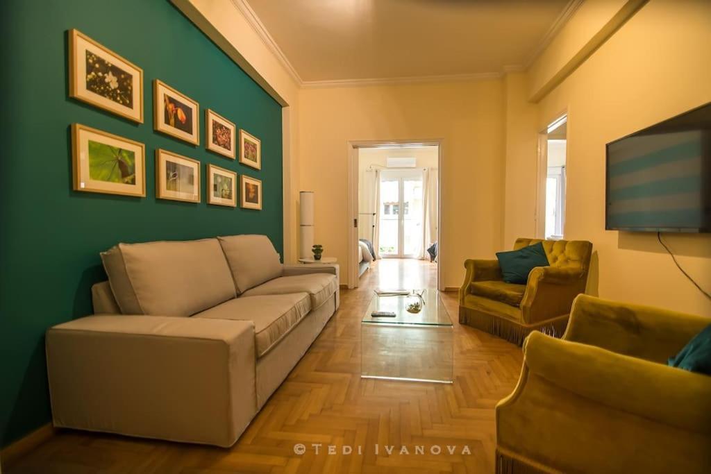 Unique 3 Bdrm Apartment, 5 Min Walk From Acropolis Athens